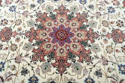 Central medallion detail of New Tabriz 50/60/70 Raj rug from Iran / Persia