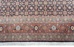Central medallion detail of New Tabriz 50/60/70 Raj rug from Iran / Persia