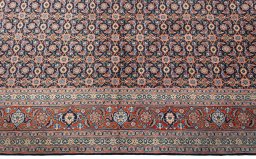 Close-up detail of New Tabriz 50/60/70 Raj rug from Iran / Persia showing Cork weave