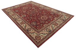 Corner detail of New Farahan rug showing border pattern and Wool pile