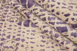 Corner detail of New Organic rug showing border pattern and Wool pile