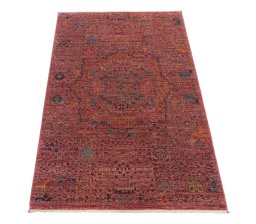 Surface texture of New Mamluk rug with natural Wool and intricate pattern