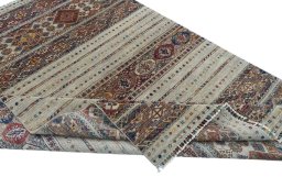 Central medallion detail of New Samarkand rug from Pakistan