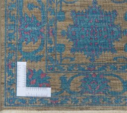 Corner detail of New Farahan rug showing border pattern and Wool pile