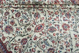Close-up detail of 1970s Sarough rug from Iran / Persia showing Wool weave