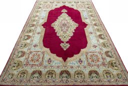 Surface texture of 1970s Kerman rug with natural Wool and intricate pattern