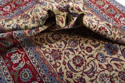 Surface texture of 1970s Kashan rug with natural Wool and intricate pattern