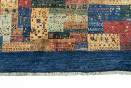 Central medallion detail of New Persian Gabbeh rug from Iran / Persia