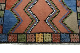 Central medallion detail of 2000s Persian Gabbeh rug from Iran / Persia