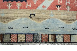 Central medallion detail of 2000s Persian Gabbeh rug from Iran / Persia