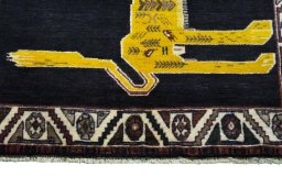 Central medallion detail of 2000s Persian Gabbeh rug from Iran / Persia