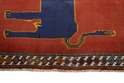 Central medallion detail of 2000s Persian Gabbeh rug from Iran / Persia