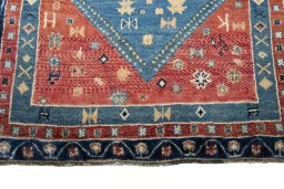 Central medallion detail of 2000s Persian Gabbeh rug from Iran / Persia