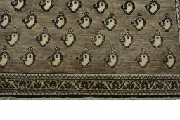 Central medallion detail of 2000s Persian Gabbeh rug from Iran / Persia
