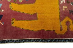 Central medallion detail of 2000s Persian Gabbeh rug from Iran / Persia