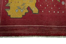 Central medallion detail of 2000s Persian Gabbeh rug from Iran / Persia