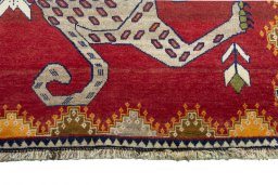 Central medallion detail of 2000s Persian Gabbeh rug from Iran / Persia