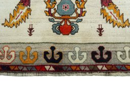 Central medallion detail of 2000s Persian Gabbeh rug from Iran / Persia