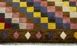 Central medallion detail of 2000s Persian Gabbeh rug from Iran / Persia