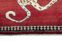 Central medallion detail of 2000s Persian Gabbeh rug from Iran / Persia