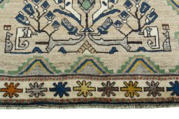 Central medallion detail of 2000s Persian Gabbeh rug from Iran / Persia