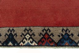 Central medallion detail of 2000s Persian Gabbeh rug from Iran / Persia