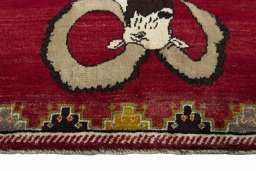 Central medallion detail of 2000s Persian Gabbeh rug from Iran / Persia