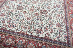Close-up detail of 1970s Sarough rug from Iran / Persia showing Wool weave