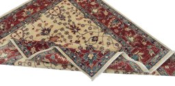 Central medallion detail of New Farahan rug from Pakistan