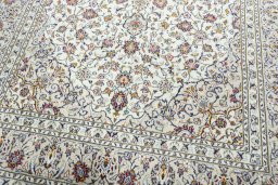 Close-up detail of 2000s Kashan rug from Iran / Persia showing Wool weave