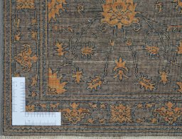 Corner detail of New Farahan rug showing border pattern and Wool pile