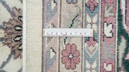 Full view of 1990s Jaipur rug from India, 560 × 360 cm in White tones