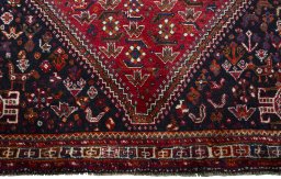 Close-up detail of 2000s Shiraz rug from Iran / Persia showing Wool weave