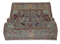 Central medallion detail of New Farahan rug from Pakistan