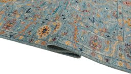 Close-up detail of New Farahan rug from Pakistan showing Wool weave
