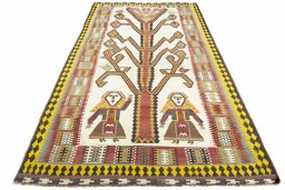 Close-up detail of 2000s Kilim Ghashghai rug from Iran / Persia showing Wool weave