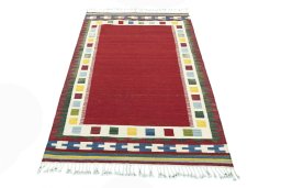 Close-up detail of Unknown Kilim Ghashghai rug from Iran / Persia showing Cotton weave
