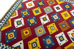 Surface texture of New Kilim Ghashghai rug with natural Wool and intricate pattern