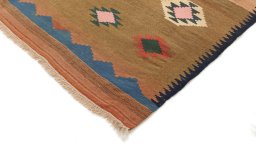 Backside of handmade New Kilim Traditional rug showing knot structure and weave density