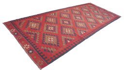 Corner detail of New Kilim Traditional rug showing border pattern and Wool pile