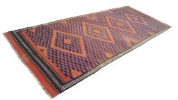 Corner detail of New Kilim Traditional rug showing border pattern and Wool pile