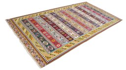 Corner detail of New Kilim Traditional rug showing border pattern and Wool pile