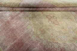 Close-up detail of 1950s Vintage rug from Pakistan showing Wool weave