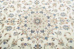 Central medallion detail of New Kashan rug from Iran / Persia