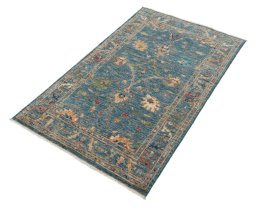 Close-up detail of New Farahan rug from Pakistan showing Wool weave