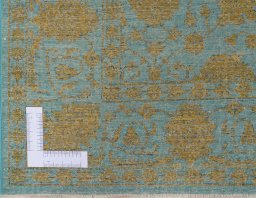 Corner detail of New Farahan rug showing border pattern and Wool pile