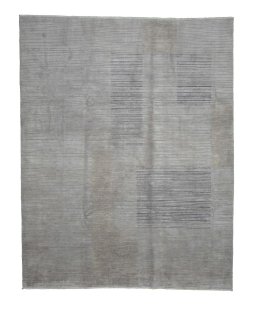 Full view of New Mahli rug from Pakistan, 306 × 244 cm in Beige tones