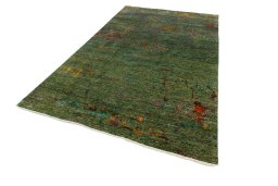 Corner detail of New Mahli rug showing border pattern and Wool pile