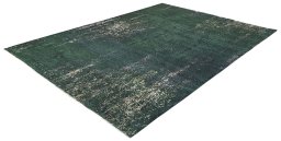 Surface texture of New Mahli rug with natural Wool and intricate pattern
