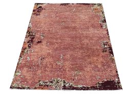 Close-up detail of New Mahli rug from Pakistan showing Wool weave